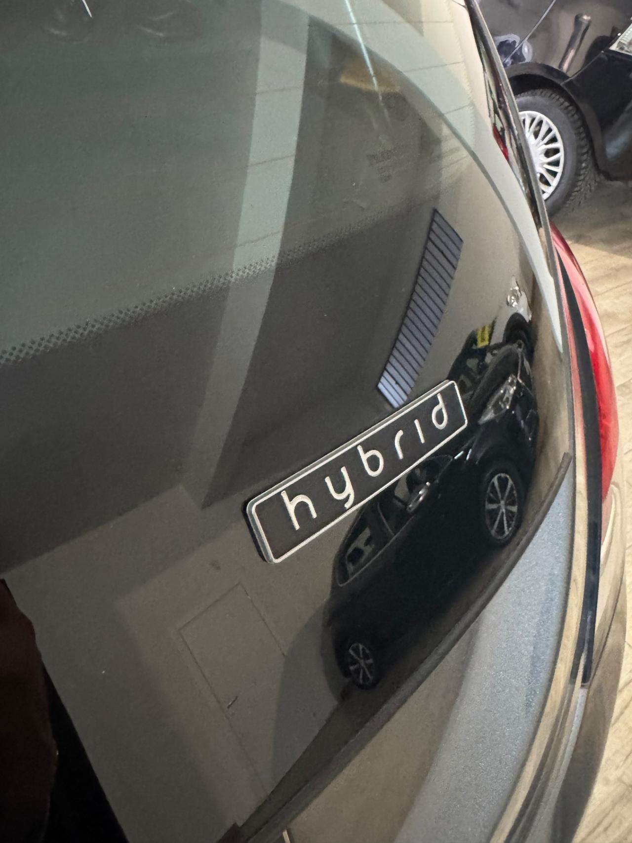 Lancia Ypsilon 1.0 FireFly 5 porte S&S Hybrid Gold