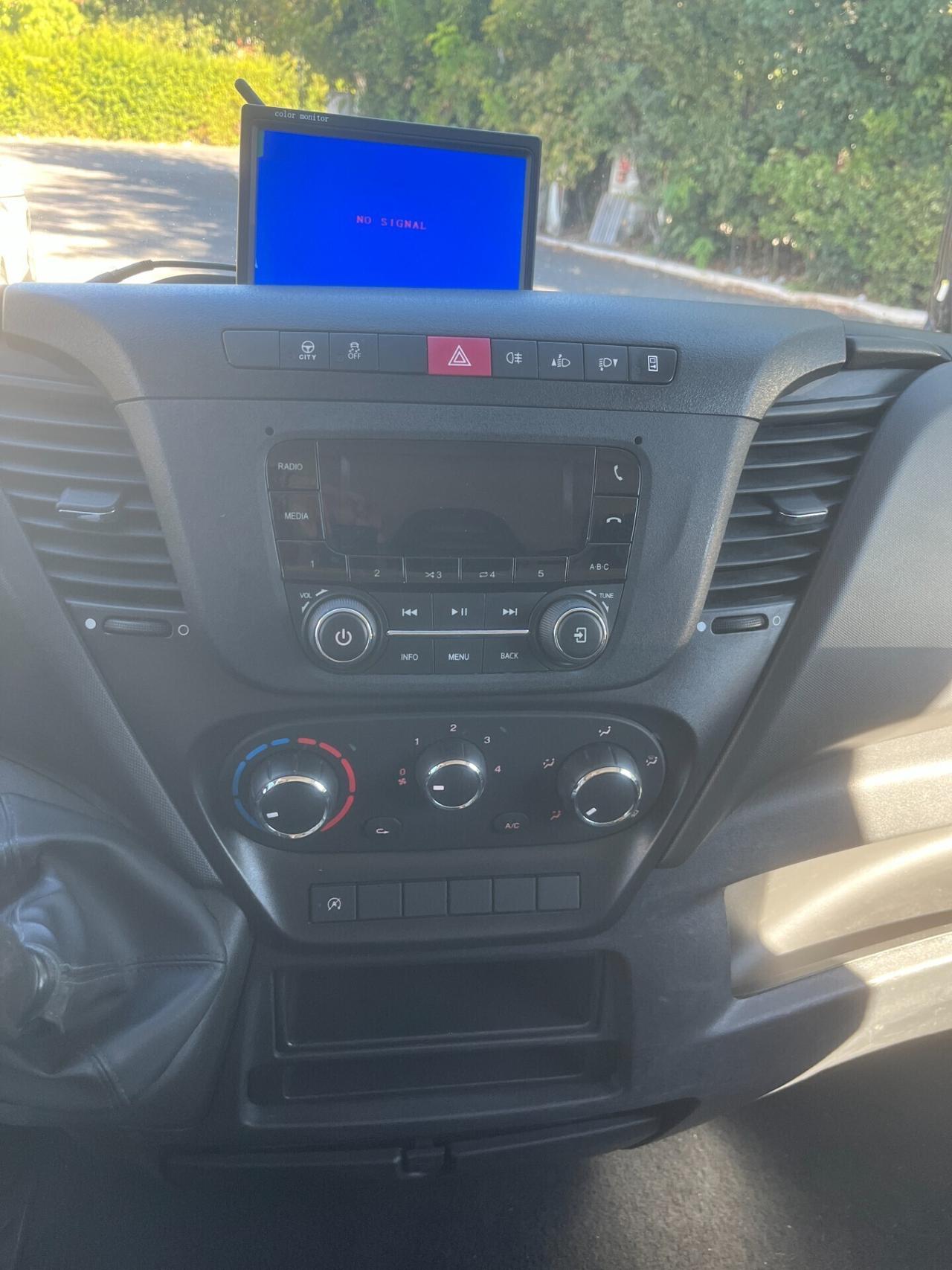 Iveco Daily 2.3 Diesel HKa 35 S V Radstand 3520