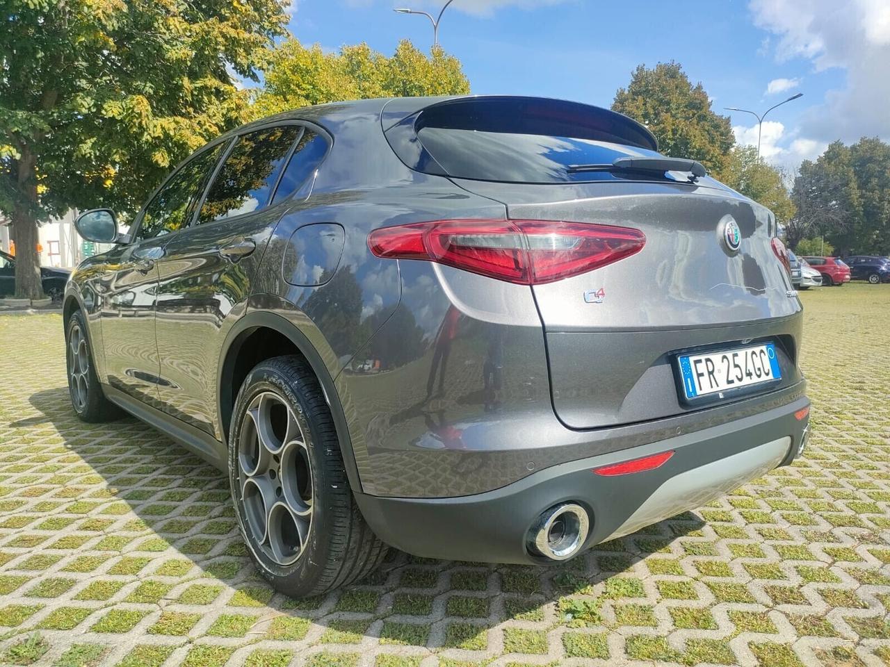 Alfa Romeo Stelvio 2.2 Turbodiesel 210 CV AT8 Q4 E