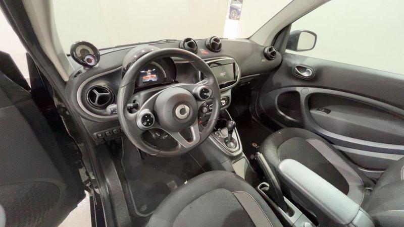 smart fortwo EQ Passion