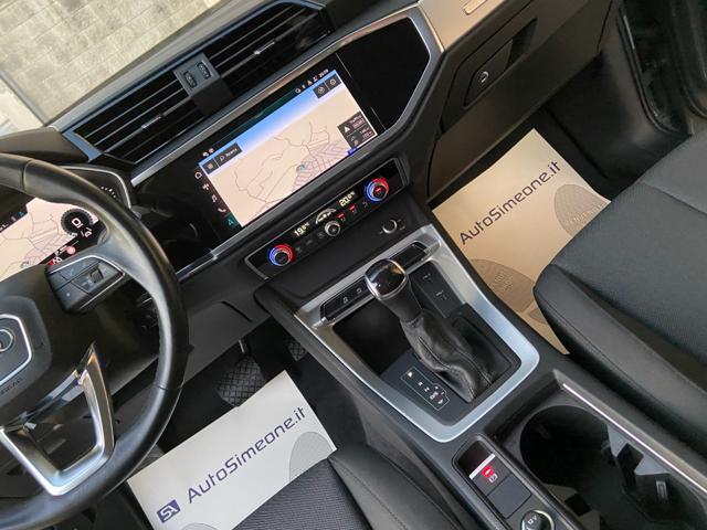 AUDI Q3 35 2.0 TDI S tronic Business Advanced COCKPIT