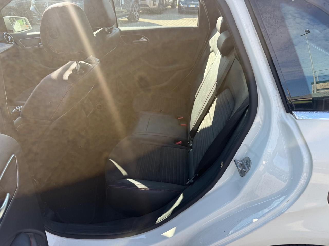 Mercedes-benz B 200 d Automatic Premium