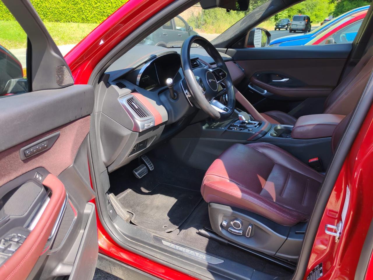 Jaguar E-Pace 2.0D I4 204 CV AWD Auto R-Dynamic HSE