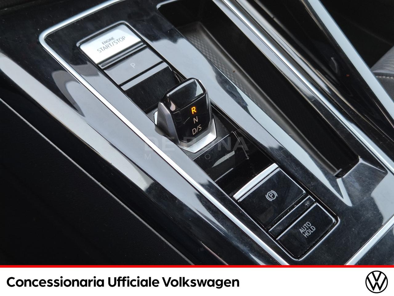 Volkswagen Golf 1.5 etsi evo r-line 150cv dsg
