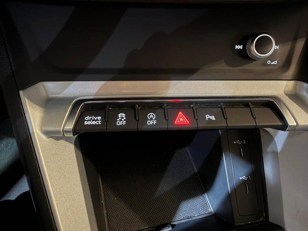 Audi Q3 SPB 35 TDI S line edition