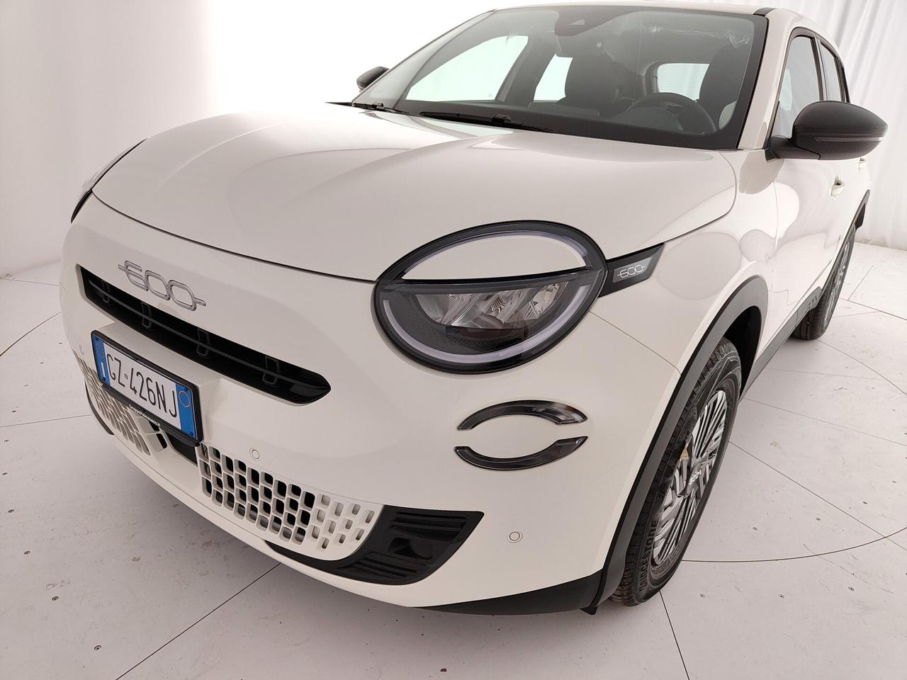 Fiat 600 Hybrid 110 CV DCT MHEV Business
