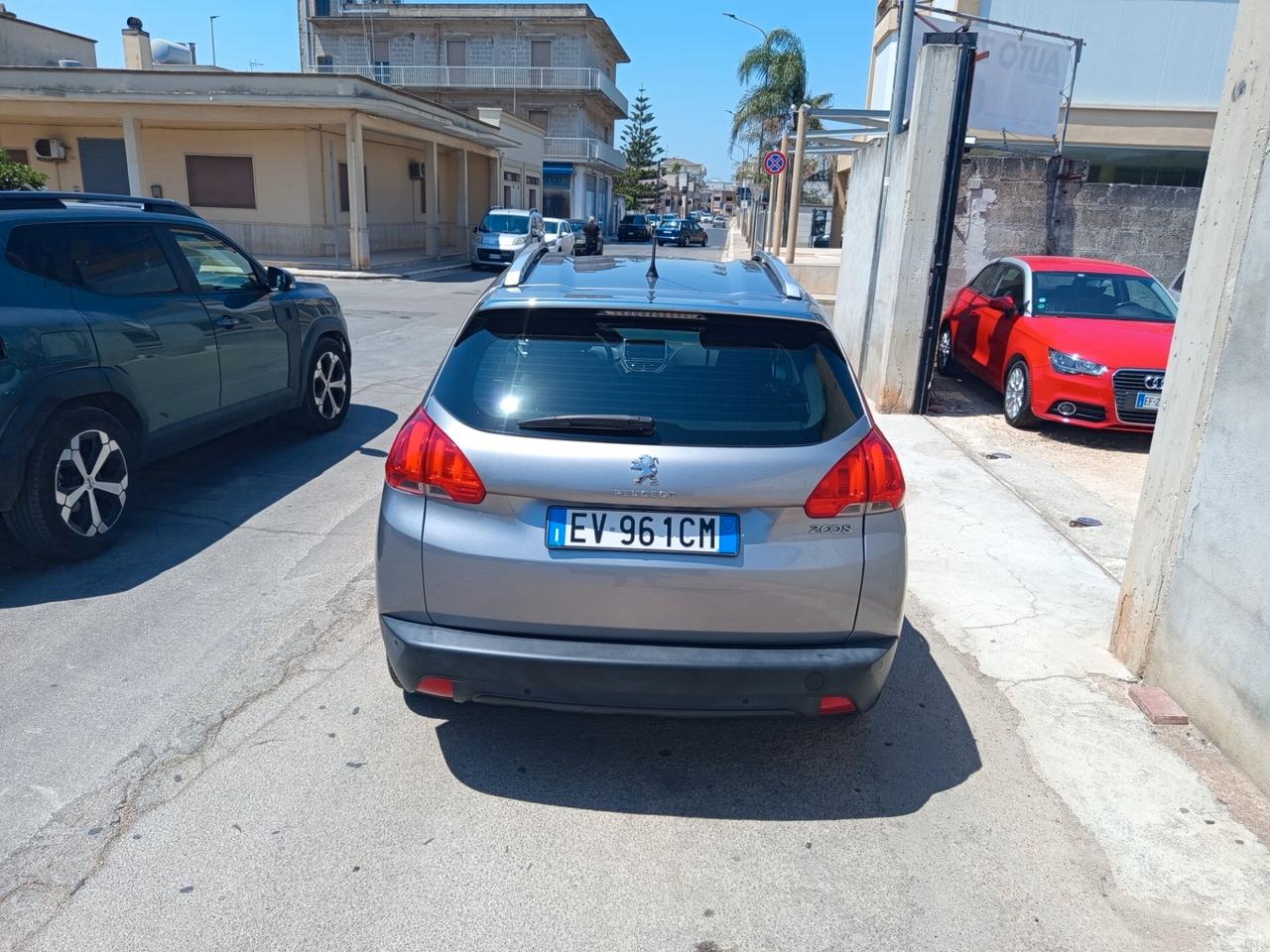 Peugeot 2008 1.2 VTi 82CV Allure