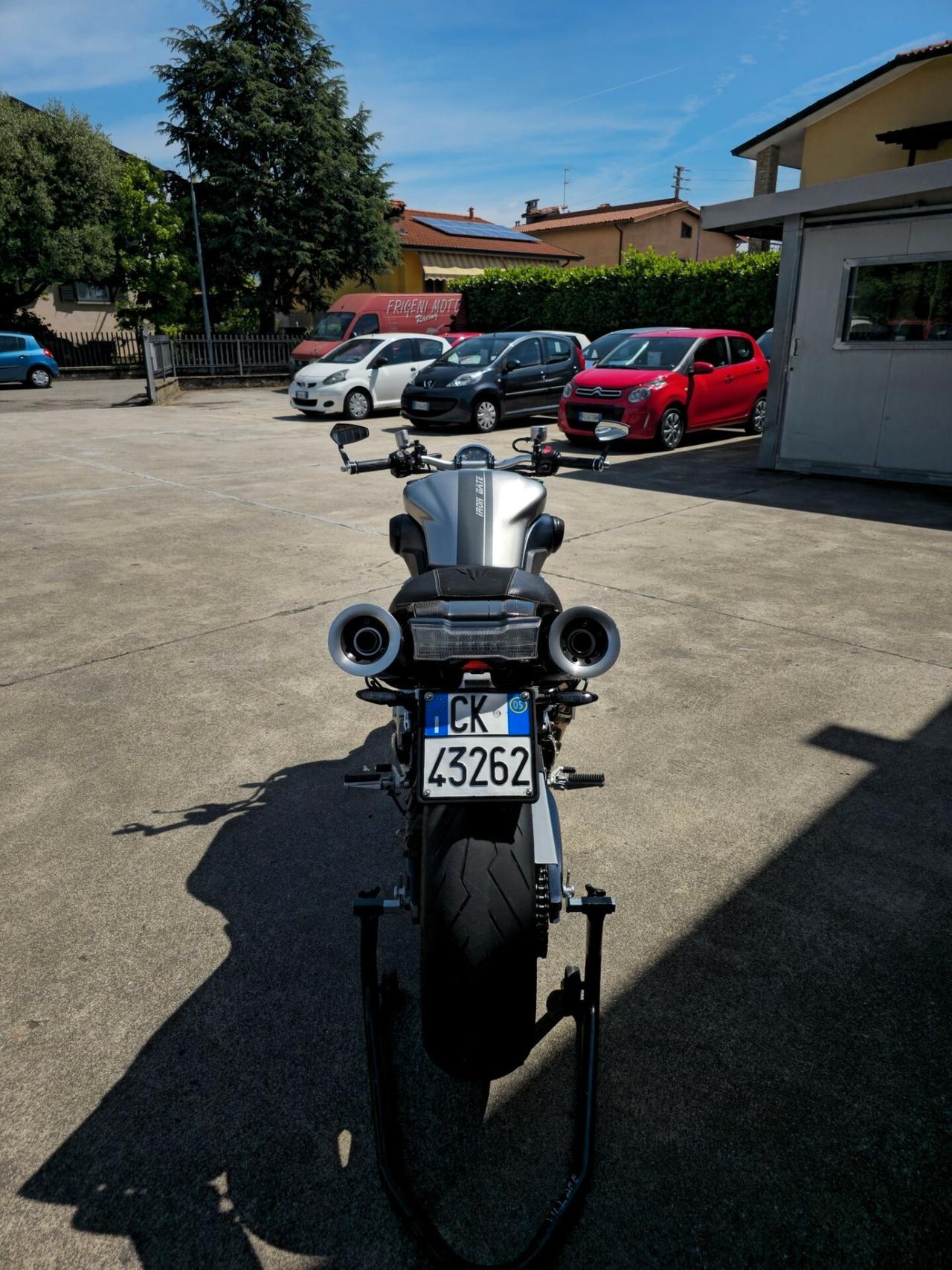 Ducati Monster 1200