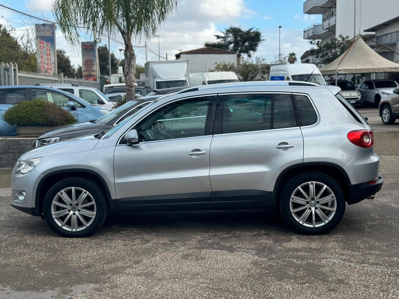 Volkswagen Tiguan 4X4 CON GANCIO TRAINO