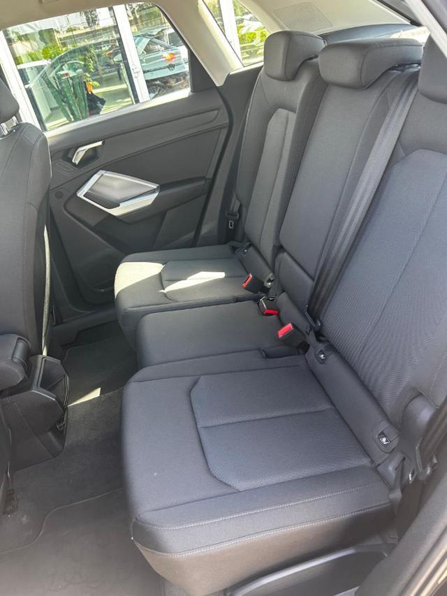 AUDI Q3 35 TDI S tronic Business