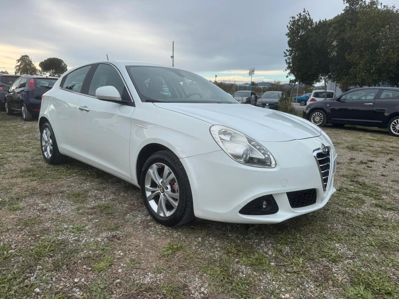 Alfa Romeo Giulietta 1.4 ben SOLAMENTE 134.000 KM