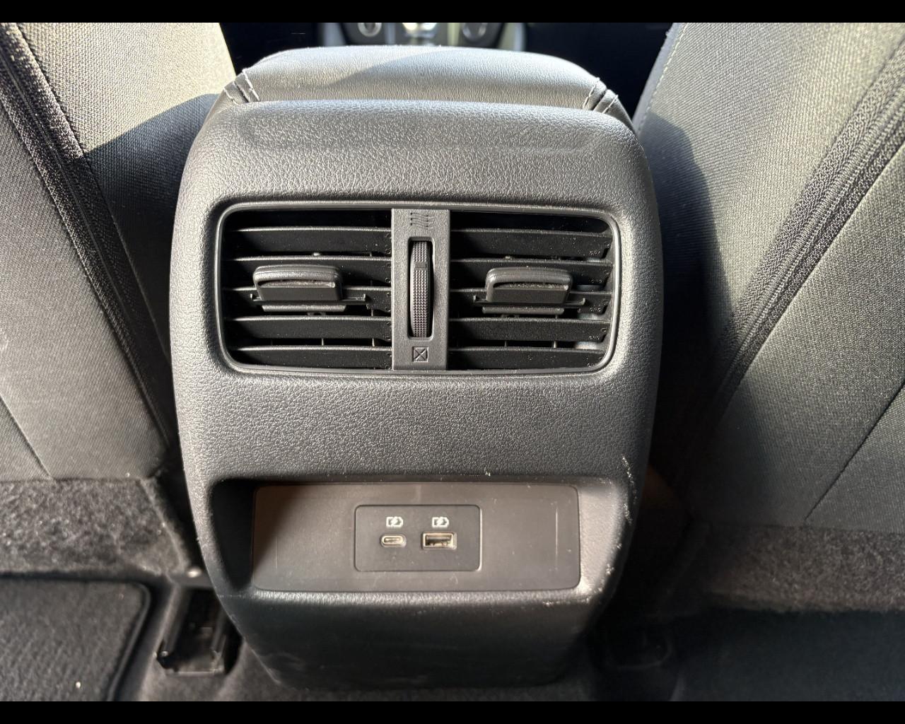 NISSAN Qashqai 3ª serie - Qashqai MHEV 140 CV N-Connecta