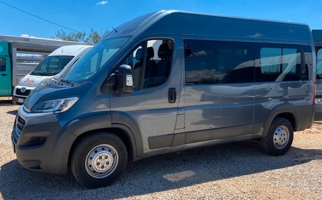 Fiat Ducato 9 posti 2300 diesel 6 marce tetto alto prolungato gancio di traino