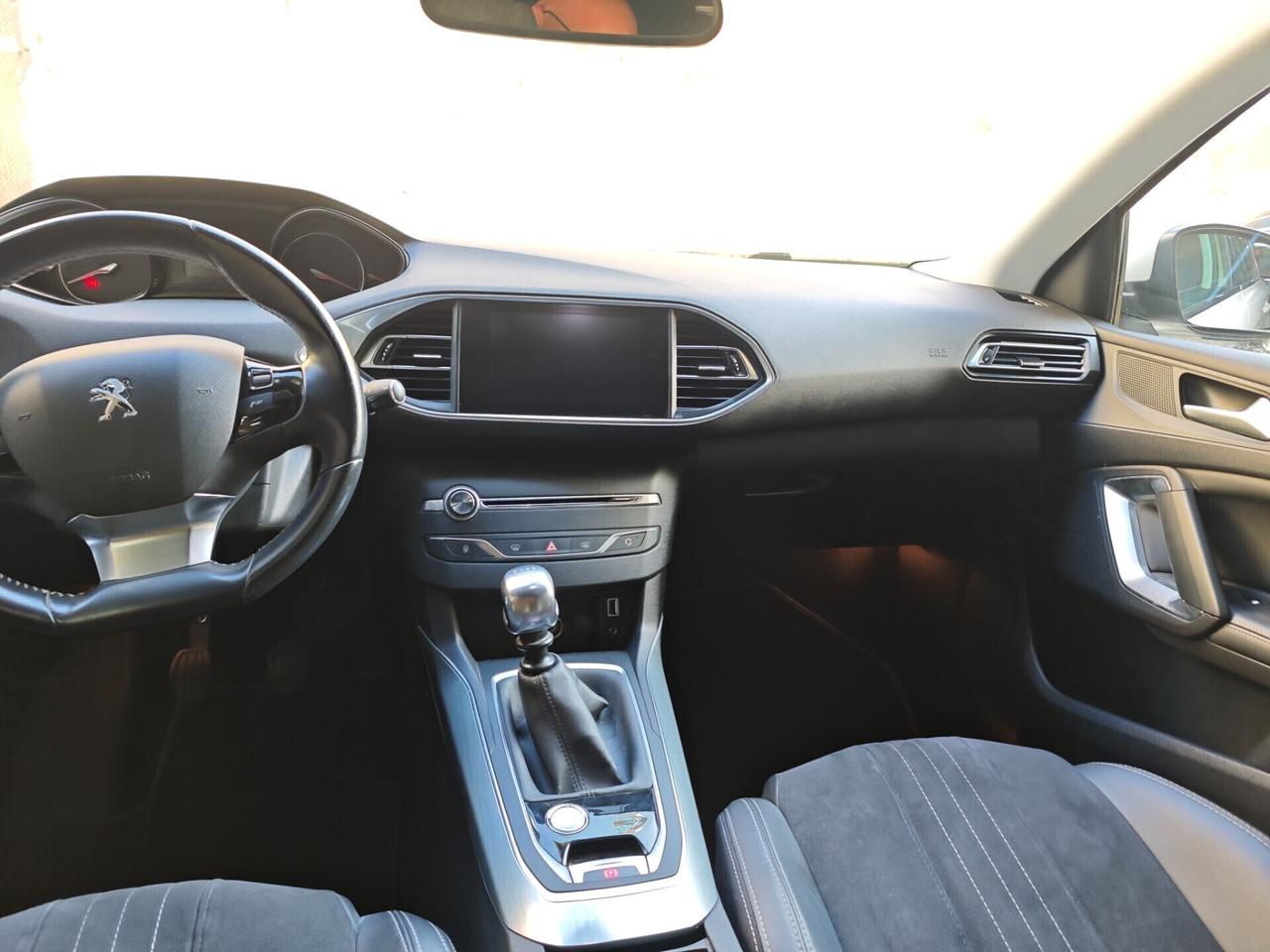 Peugeot 308 BlueHDi 120 S&S Allure