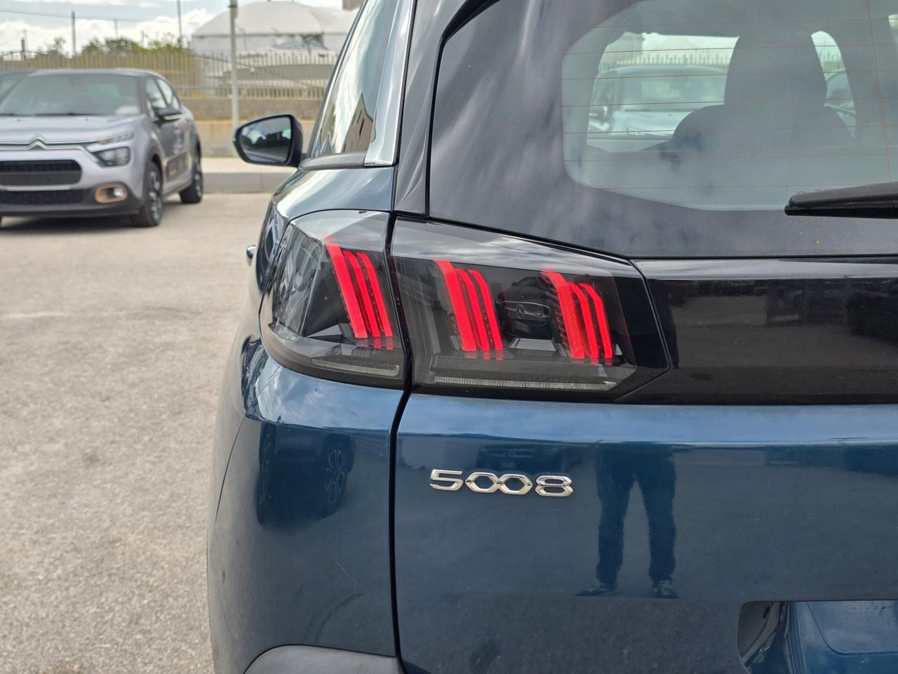 Peugeot 5008 BlueHDi 130 S&S EAT8 Active Pack