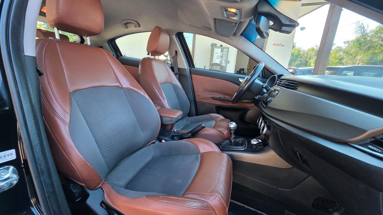 Alfa Romeo Giulietta 1.6 JTDm-2 105 CV Exclusive