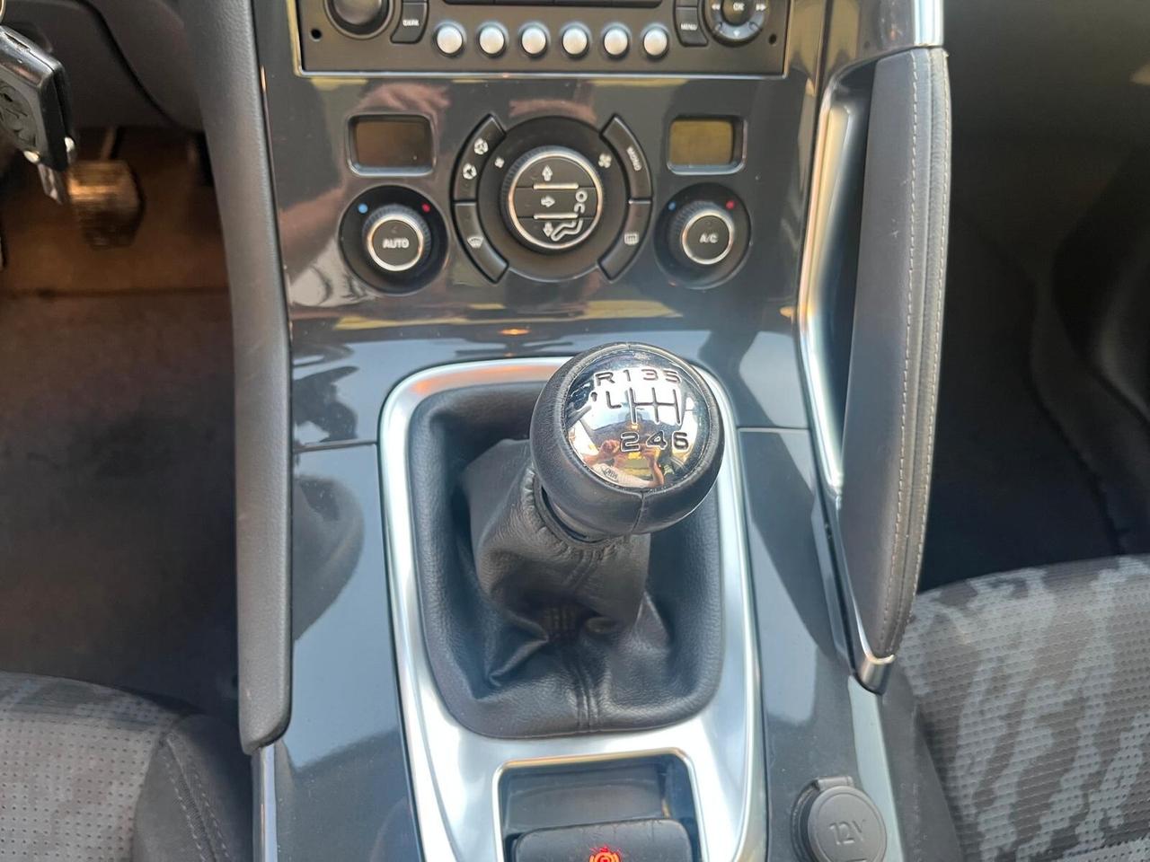 Peugeot 3008 1.6 HDi 112CV Tecno