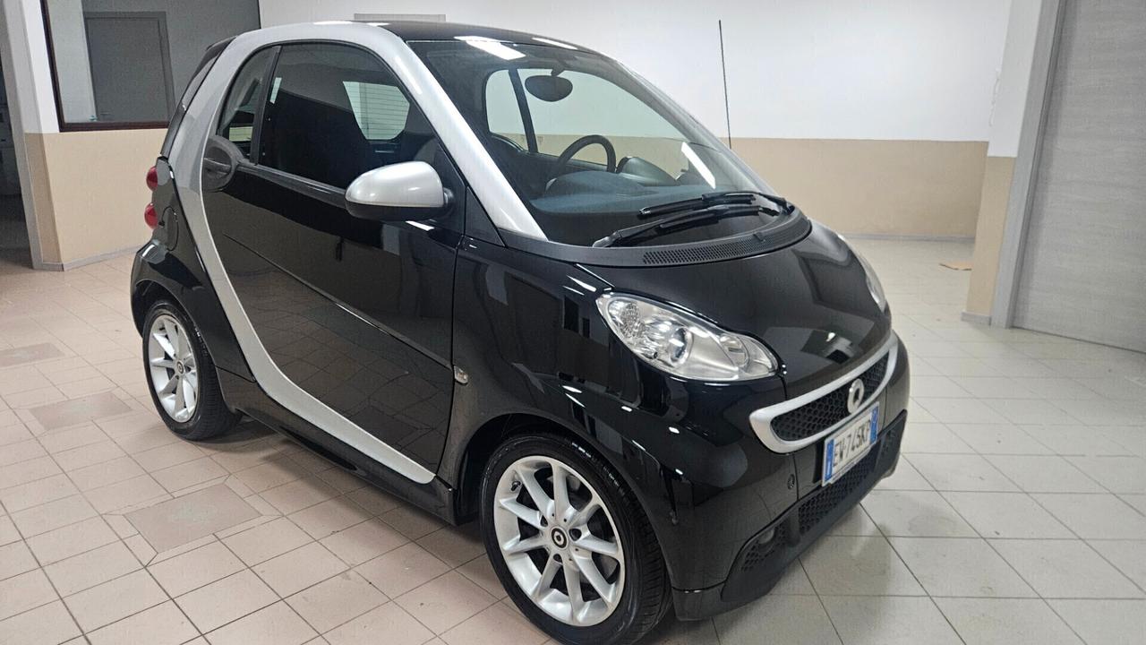 Smart ForTwo 1000 52 kW MHD coupé pulse