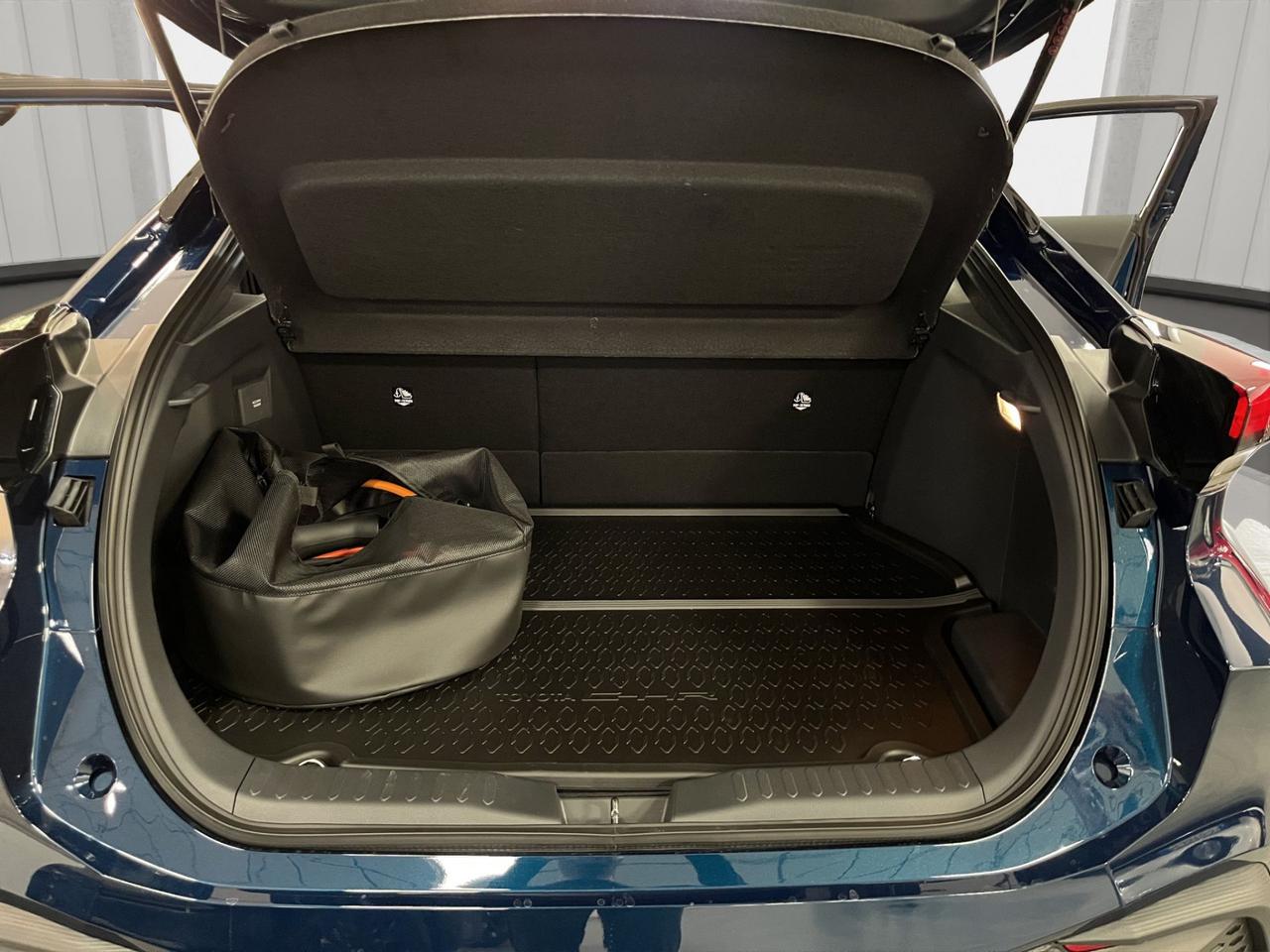 Toyota C-HR 2.0 phev Trend fwd e-cvt