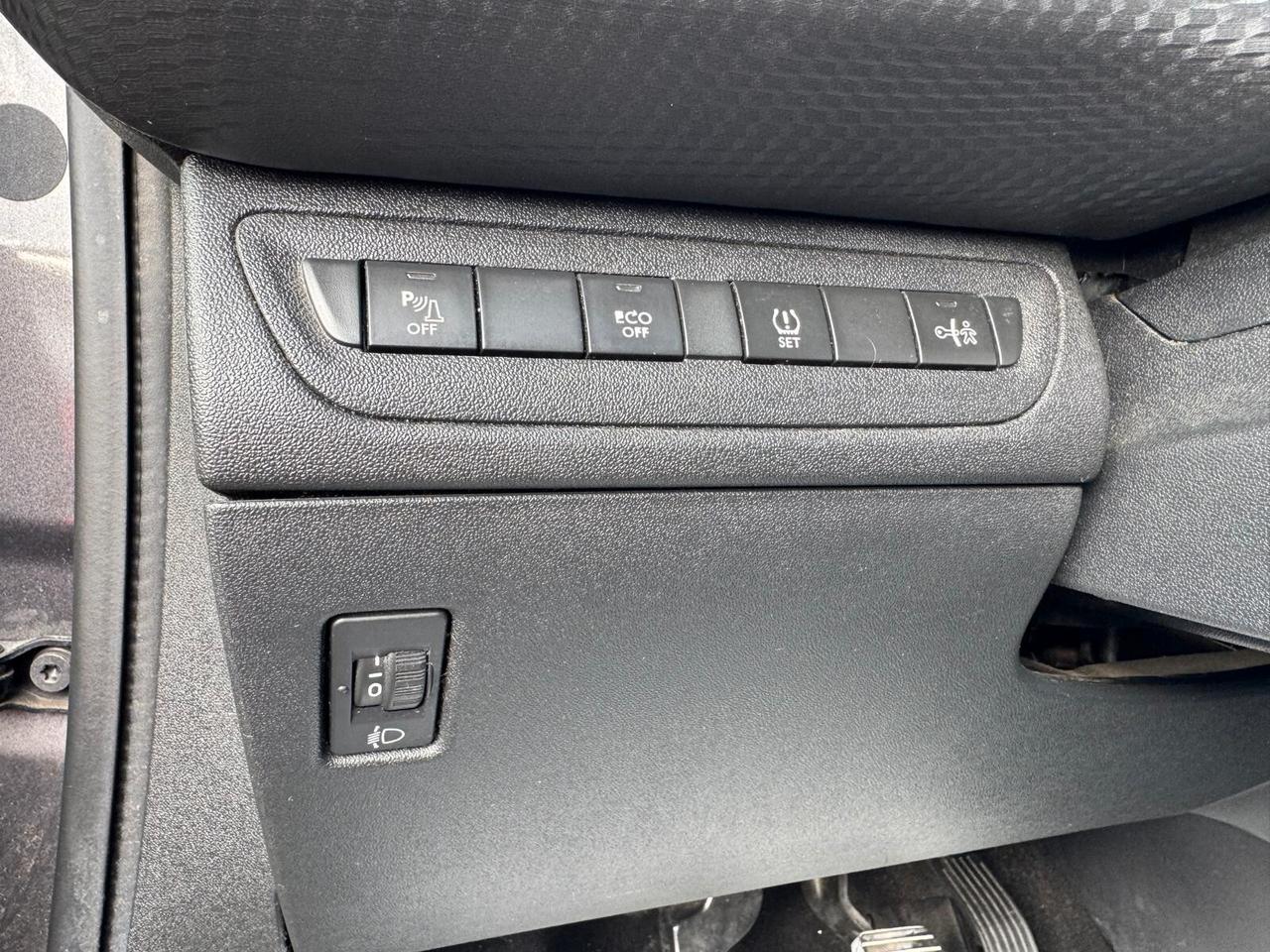 Peugeot 2008 1.6 e-HDI 92CV S&S ALLURE 2014