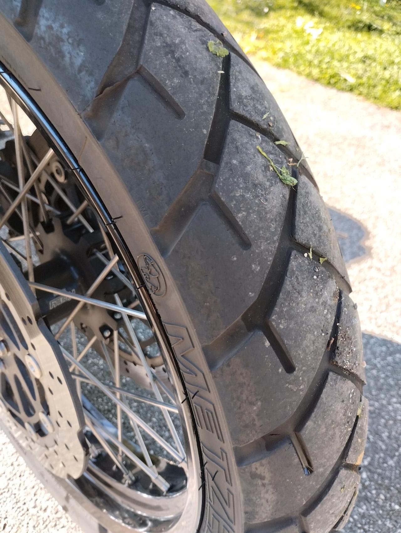Benelli TRK 502