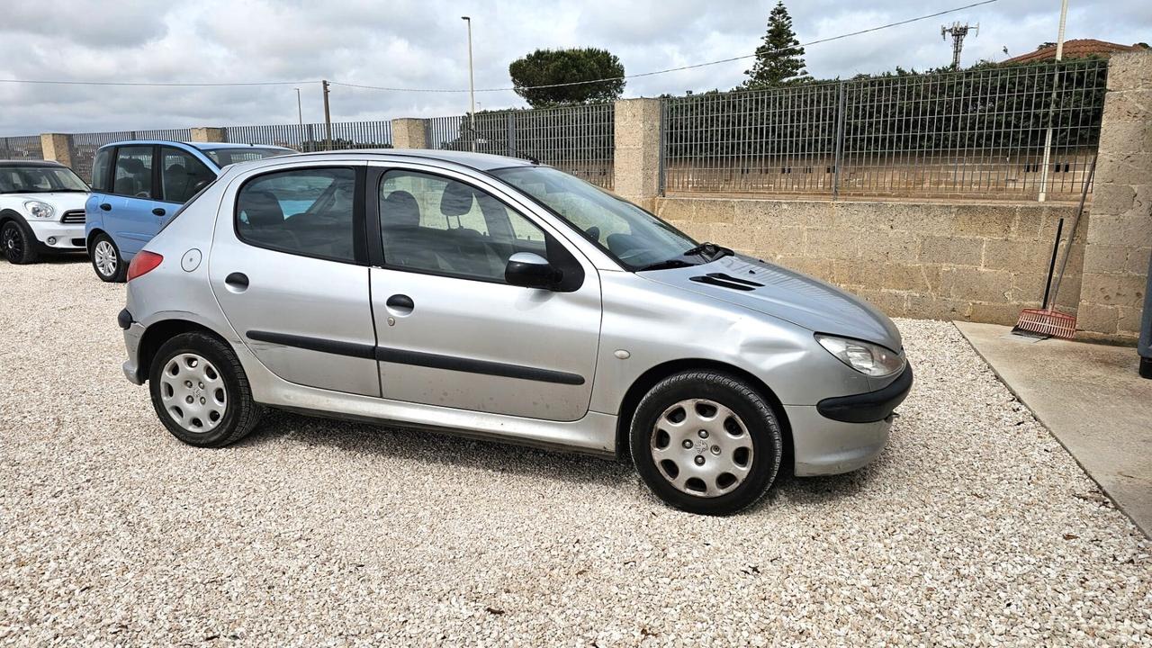 Peugeot 206 1.4 HDi 5p. XT