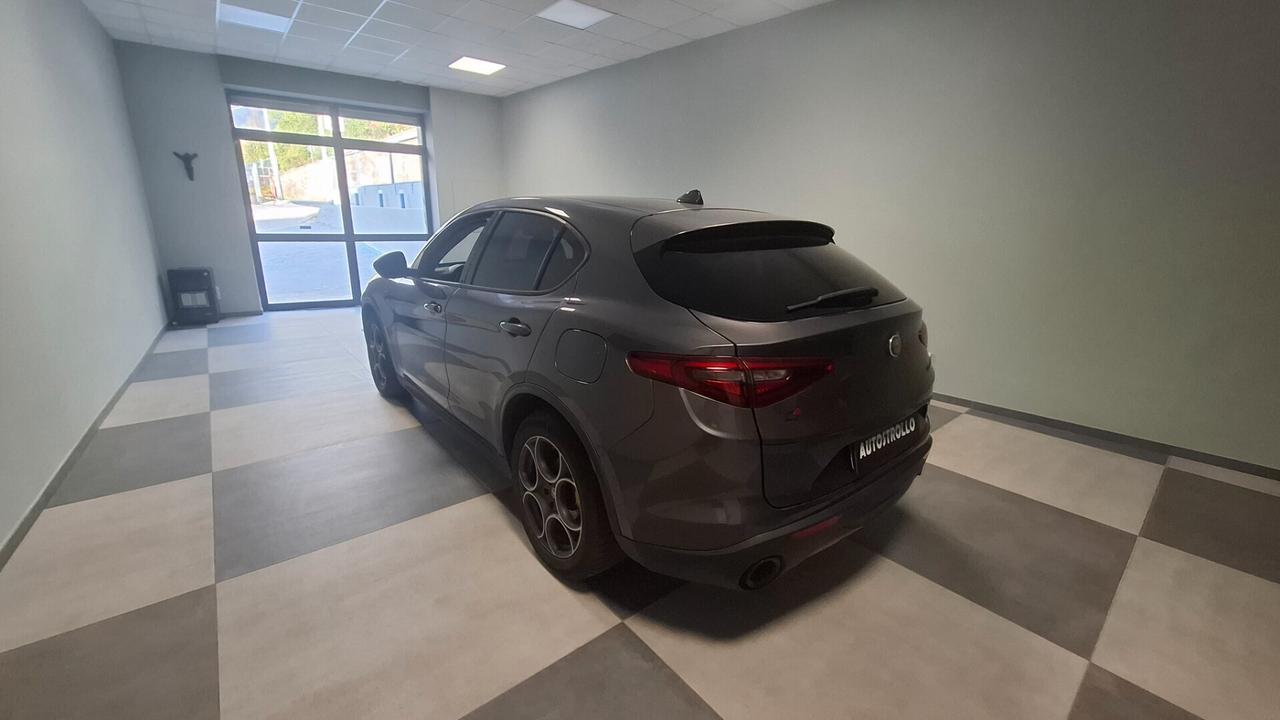 Alfa Romeo Stelvio 2.2 Turbodiesel 190 CV AT8 RWD Executive