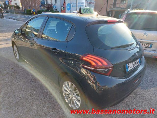 PEUGEOT 208 PureTech 82 5p. GPL Active NEOPATENTATI