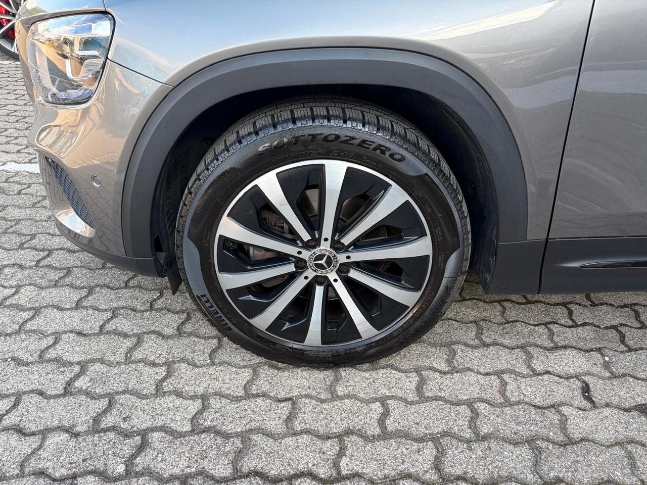 Mercedes-Benz GLB 250 Sport Plus 4matic auto 7posti MOTORE RUMOROSO