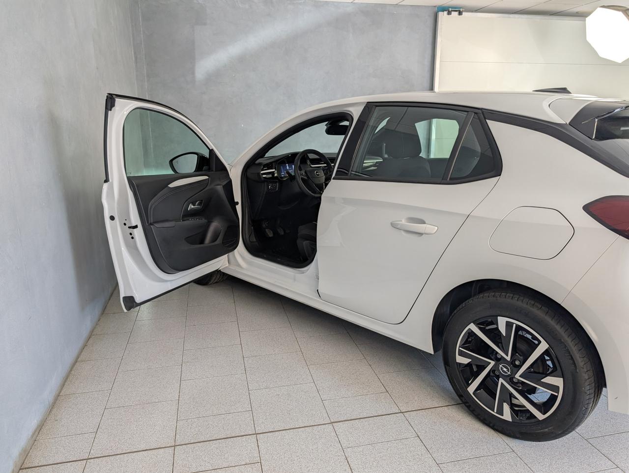 Opel corsa vi 1.2 100cv GS