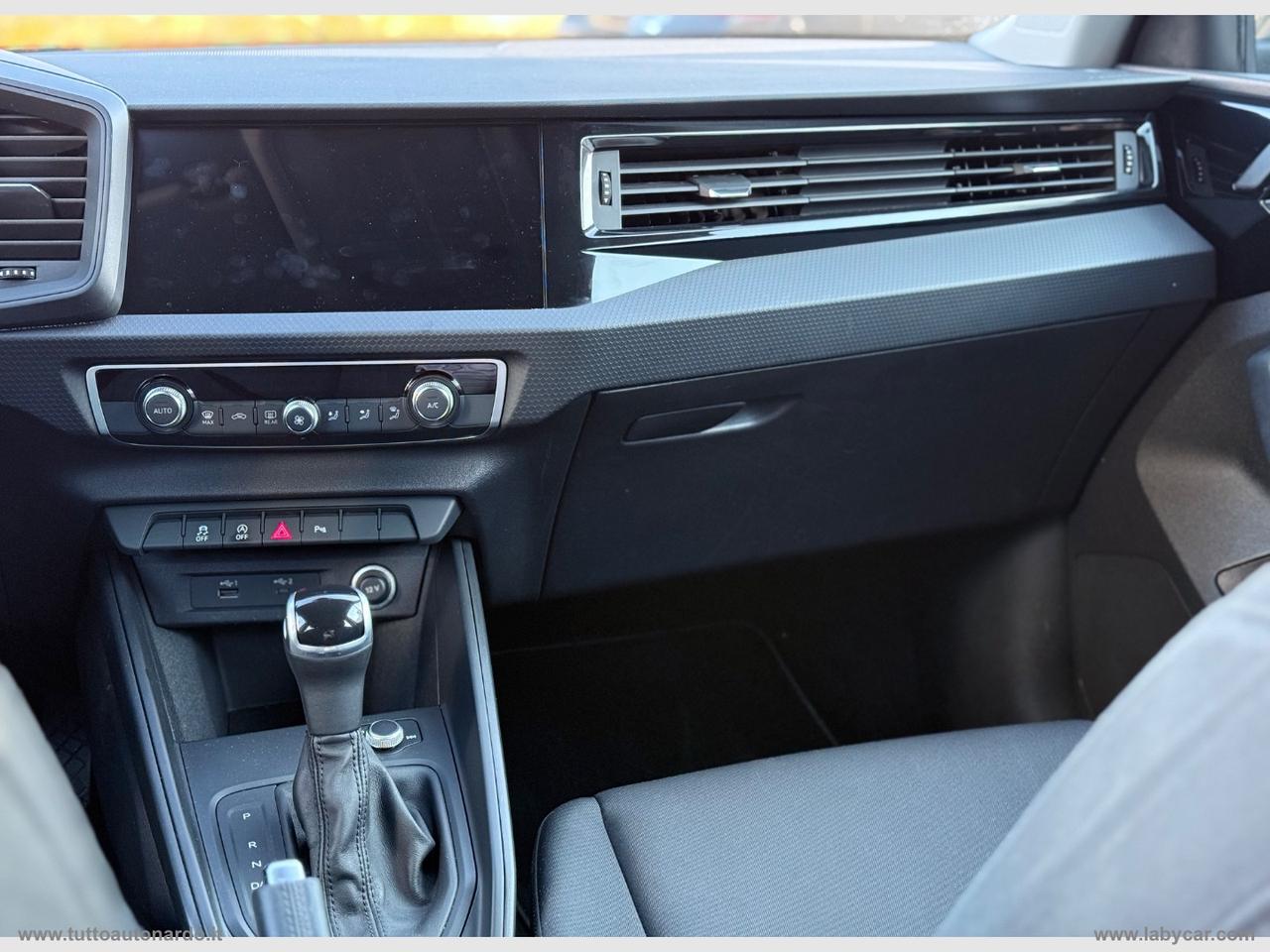 AUDI A1 SPB 35 TFSI S tronic Identity Black