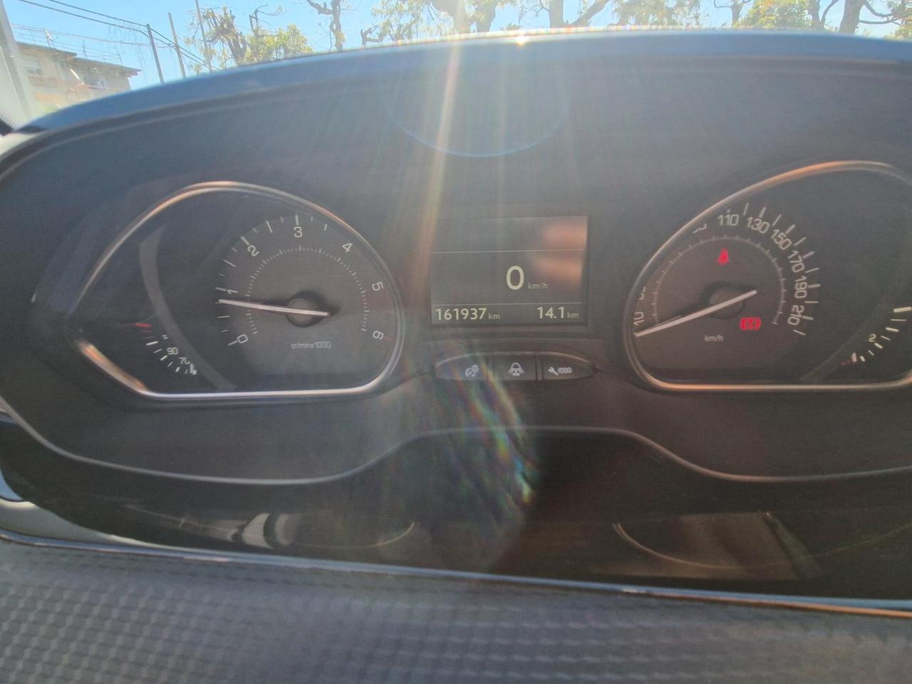 Peugeot 2008 BlueHDi