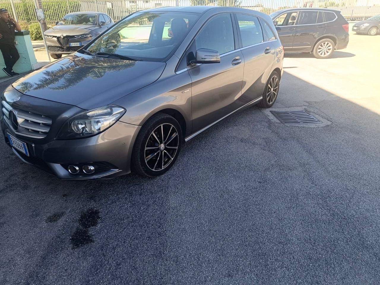 Mercedes-benz B 180 CDI BlueEFFICIENCY Premium