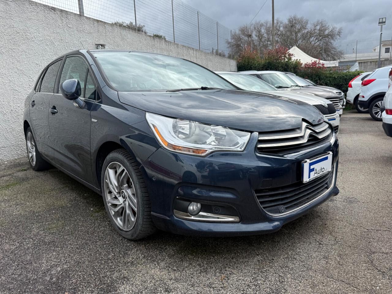 Citroen C4 1.6 e-HDi 110 airdream Exclusive,Climatronic,sensori di parcheggio,Pelle,ecc.