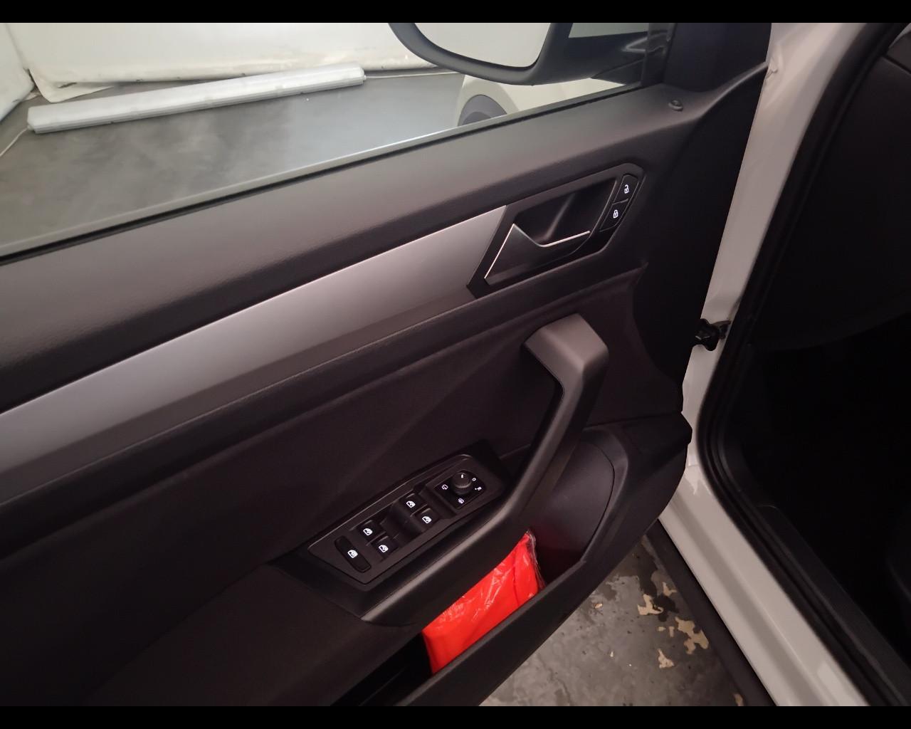 VOLKSWAGEN T-Roc I 2022 - T-Roc 1.0 tsi Life 110cv