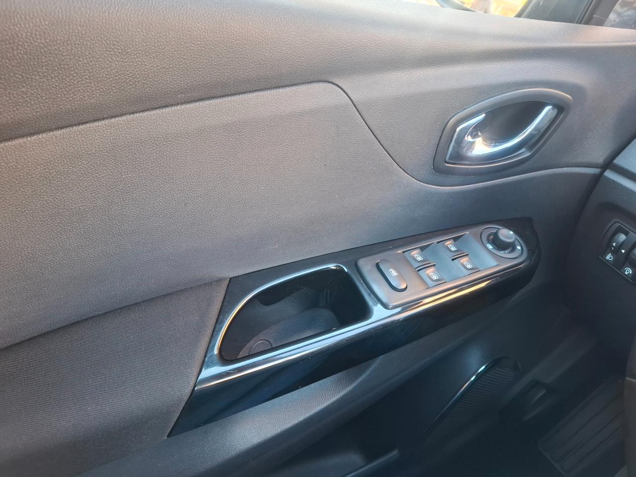 Renault Captur - 1.5 Dinamiche | Navigazione | Accesso/avviamento senza chiave | Climatizzatore