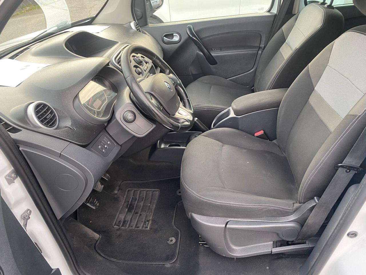 Renault Kangoo d.c.i. 5.--p.o.s.t.i.