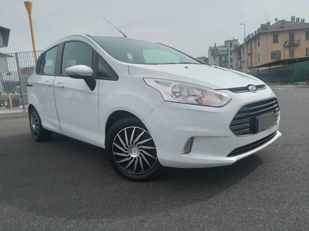 Ford B-Max 1.4 90 CV GPL Titanium x neopatentati
