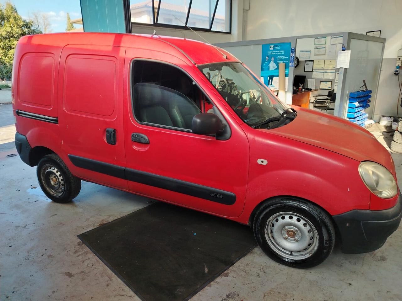 Renault kangoo 1500 82 cv