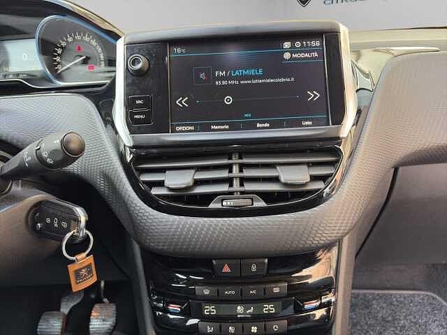 Peugeot 2008 BlueHDi 100 Allure