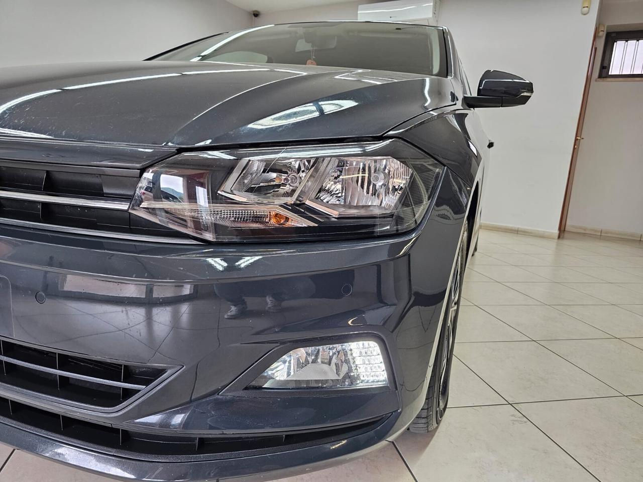 VOLKSWAGEN POLO 1.0 TSI COMFORTLINE