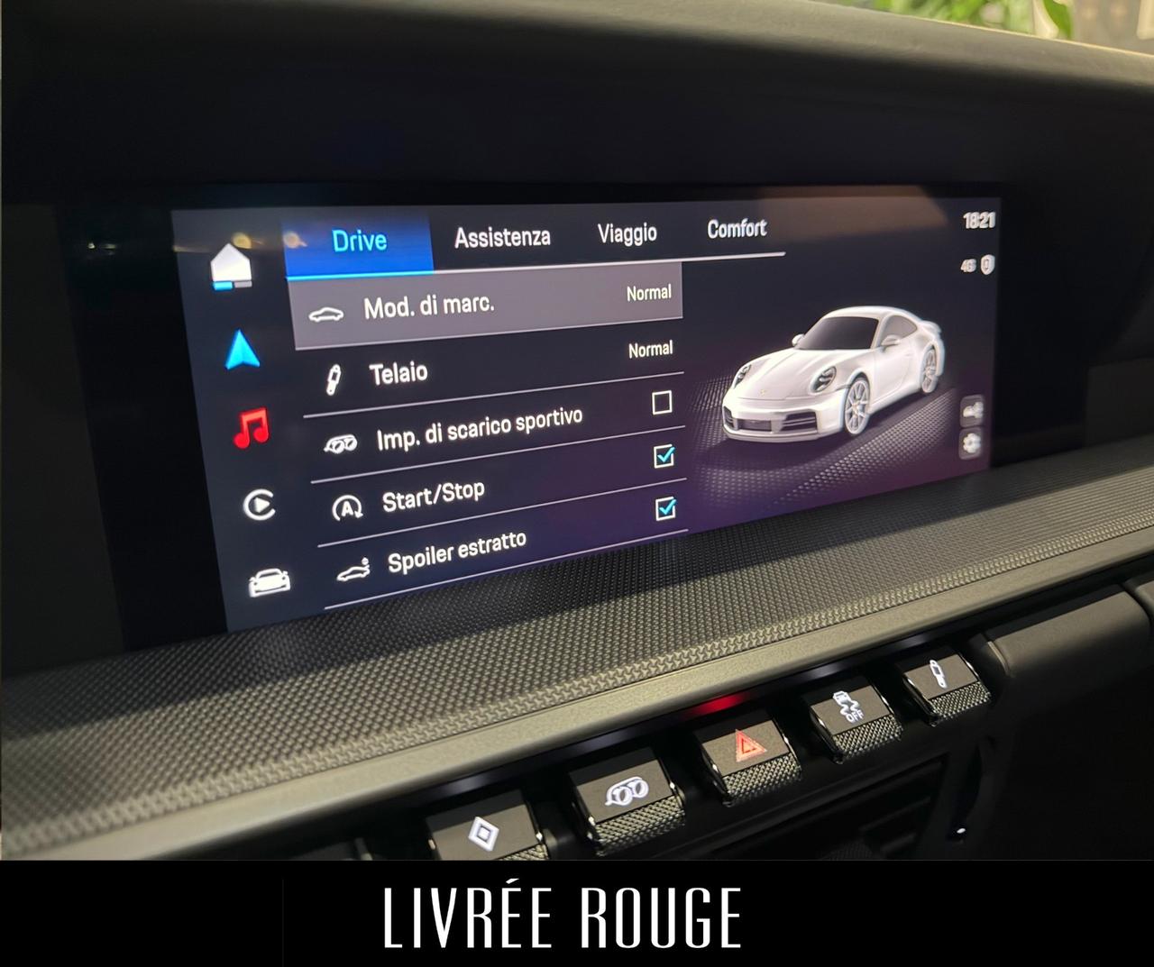 Porsche 911 Carrera 992 . 2