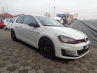 Volkswagen Golf GTI Golf GTI Performance 2.0 TSI DSG 3p. BlueMotion Technology STAGE 3