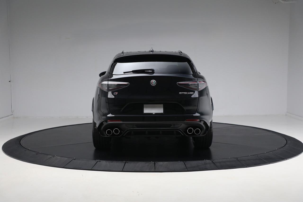 Alfa Romeo Stelvio 2.9 BiT.V6 510 AT8 Quadrifoglio NOLEGGIO LUNGO TERMINE