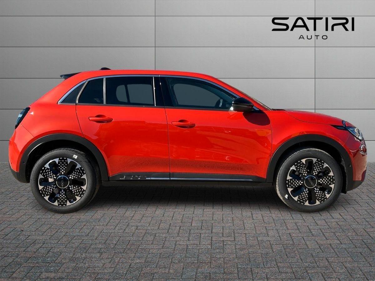 FIAT 600 Hybrid My25 La Prima Hybrid 100cv