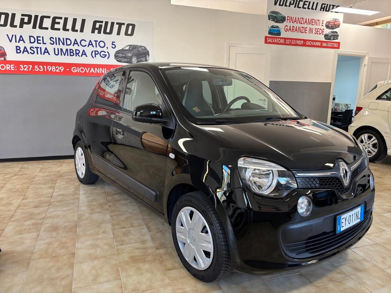 RENAULT TWINGO ANNO 2015 BZ 1.0 KM 153 MILA