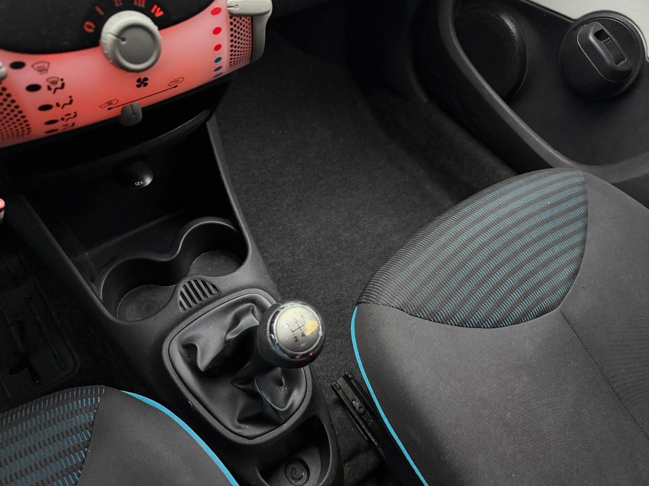 Peugeot 107 1.0 68CV 5p. Urban Move NEOPATENTATI