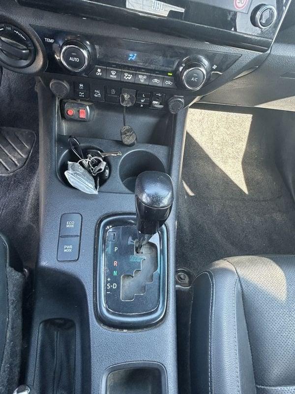 Toyota Hilux Hilux 2.8 D A/T 4WD 4 porte Double Cab Invincible