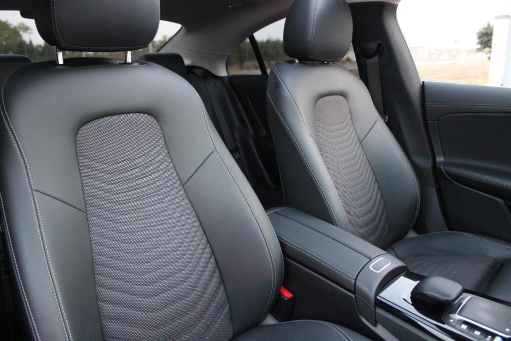 MERCEDES CLA aut. Sport *Tetto Apr. *Luci Ambiente
