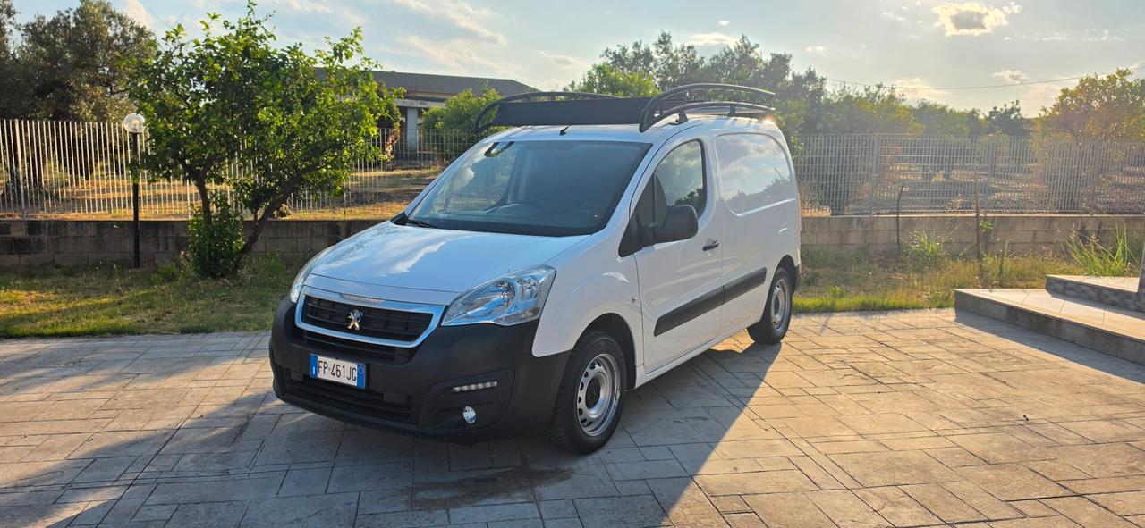 Peugeot Partner BlueHDi 100 L1